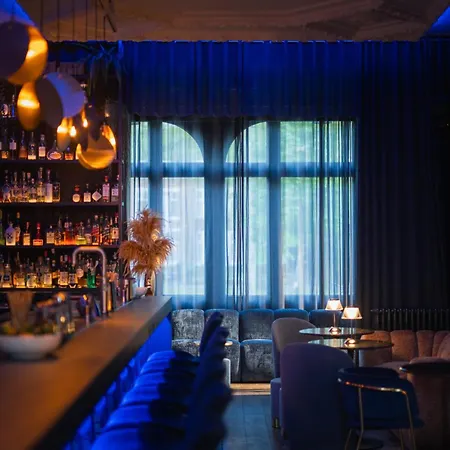 Boutique Manna & Blue 4* Ναϊμέγκεν